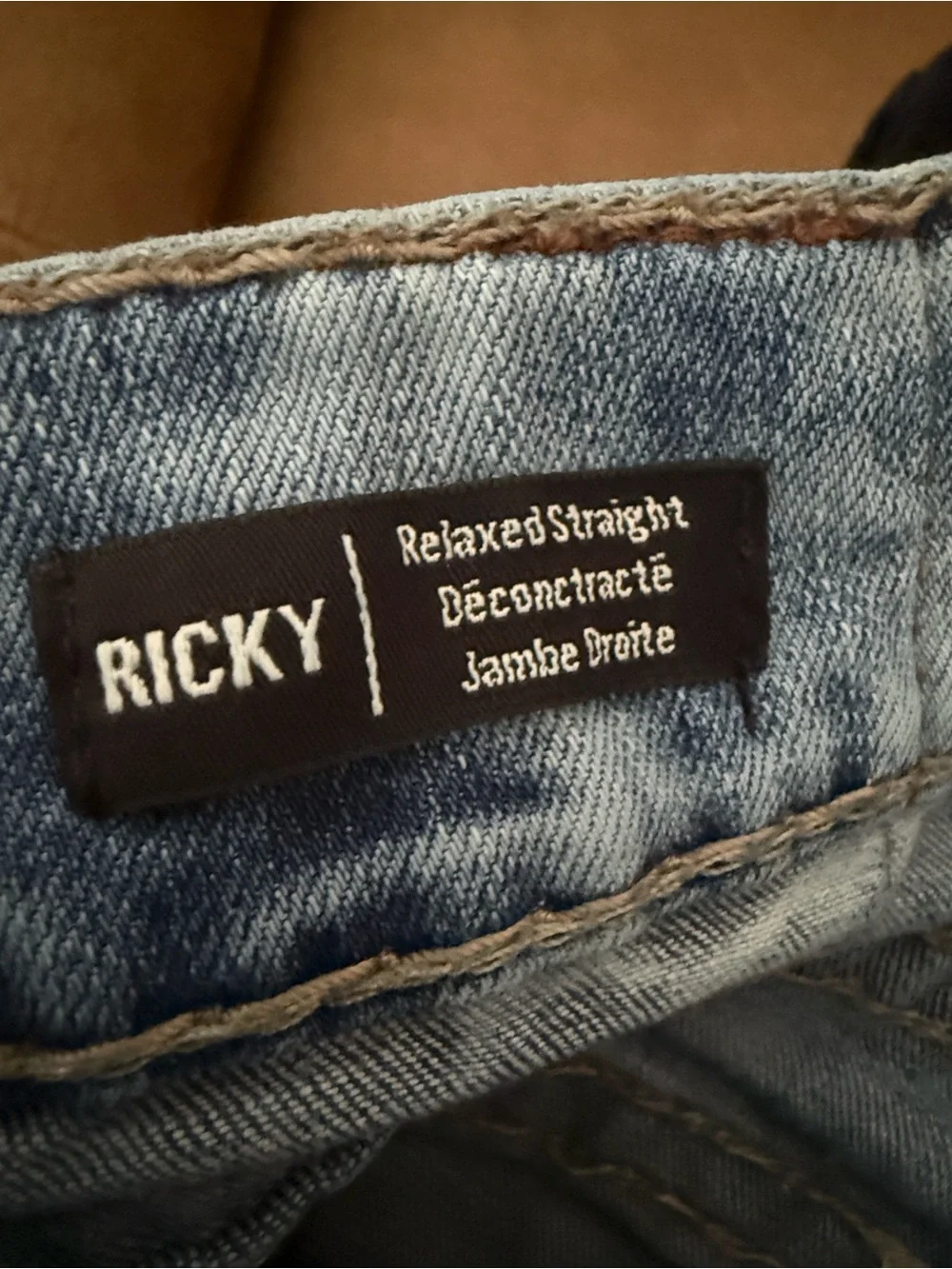 True Religion Mens Ricky Relaxed Straight Distressed Acid Wash Denim Jeans Sz 31